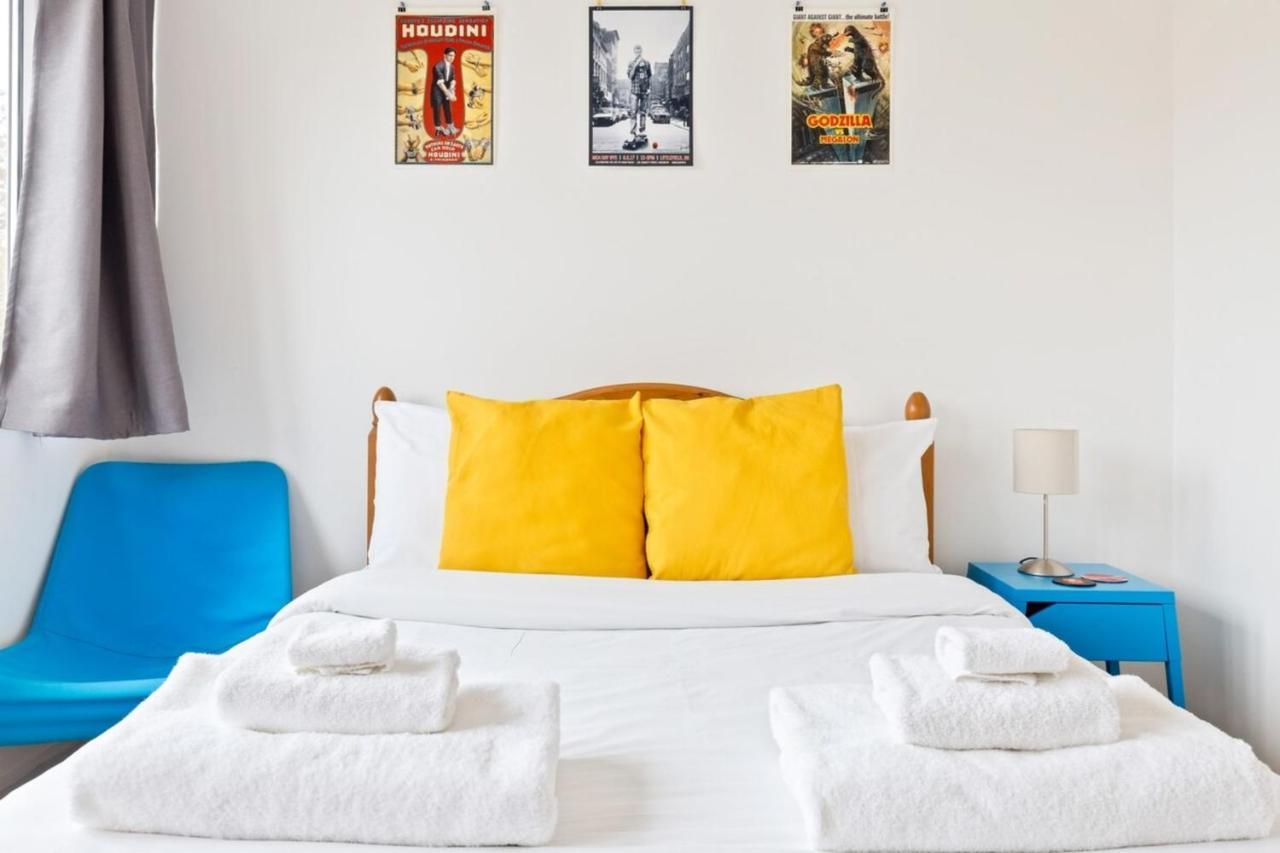Spacious 2 Bedroom Apartment in Cricklewood Londen Buitenkant foto