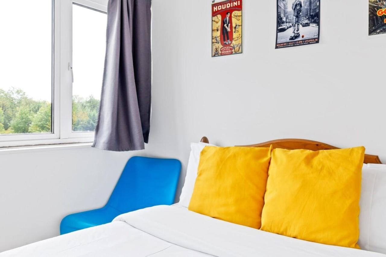 Spacious 2 Bedroom Apartment in Cricklewood Londen Buitenkant foto